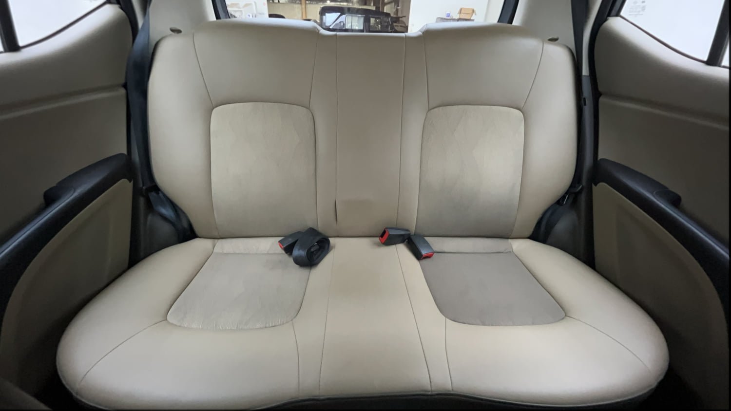 Used 2014 Hyundai i10 Sportz 1.1 iRDE2 Petrol Manual interior REAR SEAT CONDITION VIEW
