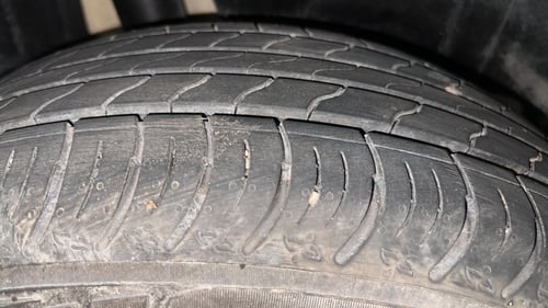 Used 2024 Maruti Suzuki XL6 Alpha AT Petrol Petrol Automatic tyres RIGHT REAR TYRE TREAD VIEW