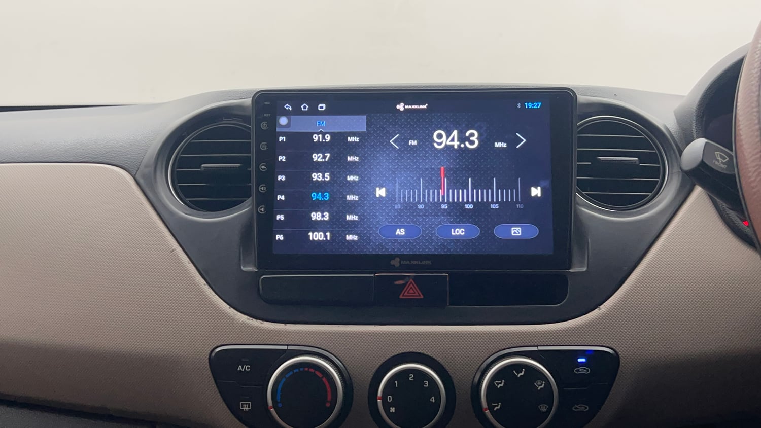 Used 2018 Hyundai Grand i10 Sportz 1.2 Kappa VTVT Petrol Manual top_features Touch screen infotainment system