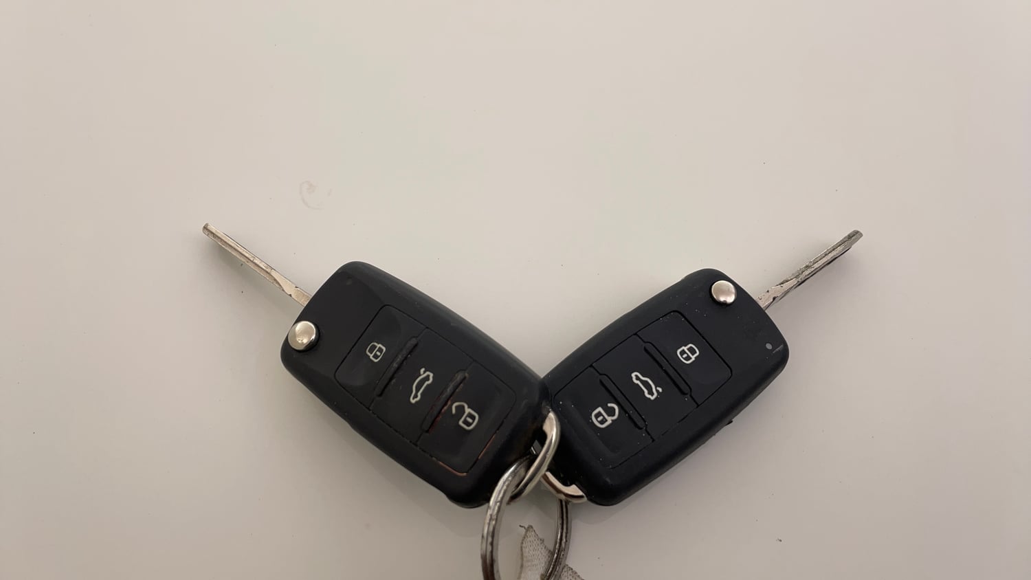 Used 2016 Volkswagen Polo Highline1.2L (P) Petrol Manual extra CAR KEY VIEW