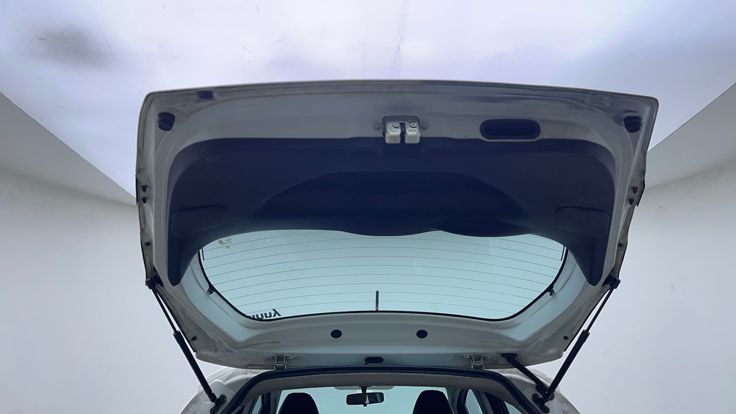 Used 2018 Honda WR-V VX MT Diesel Diesel Manual interior DICKY DOOR OPEN VIEW