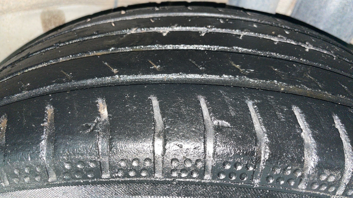Used 2017 Hyundai Elite i20 Sportz 1.2 Petrol Manual tyres LEFT REAR TYRE TREAD VIEW