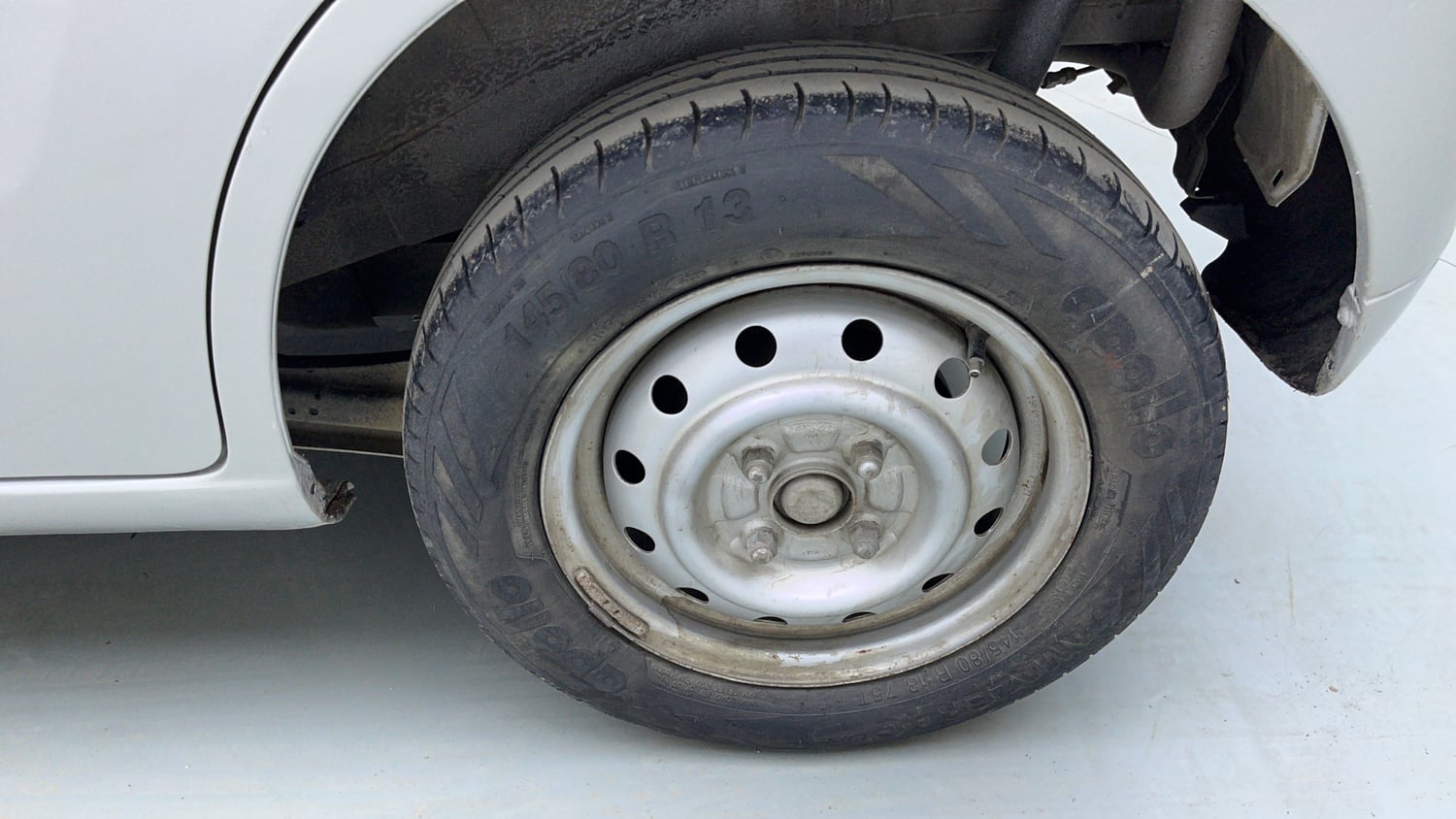 Used 2012 Maruti Suzuki Wagon R 1.0 LXi CNG Cng Manual tyres LEFT REAR TYRE RIM VIEW