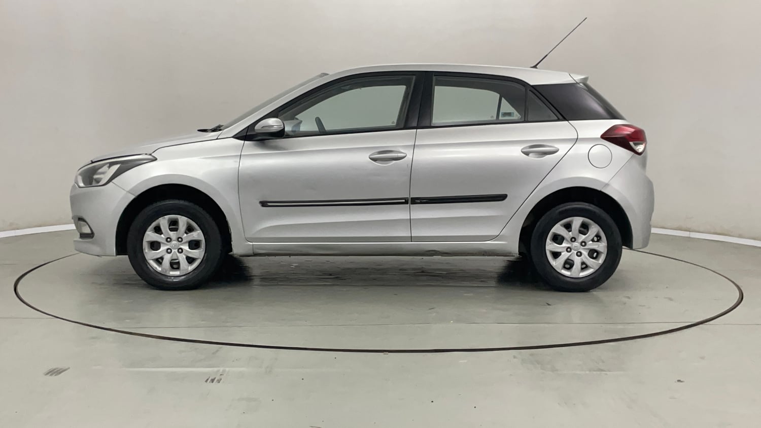 Used 2017 Hyundai Elite i20 Sportz 1.2 Petrol Manual exterior LEFT SIDE VIEW