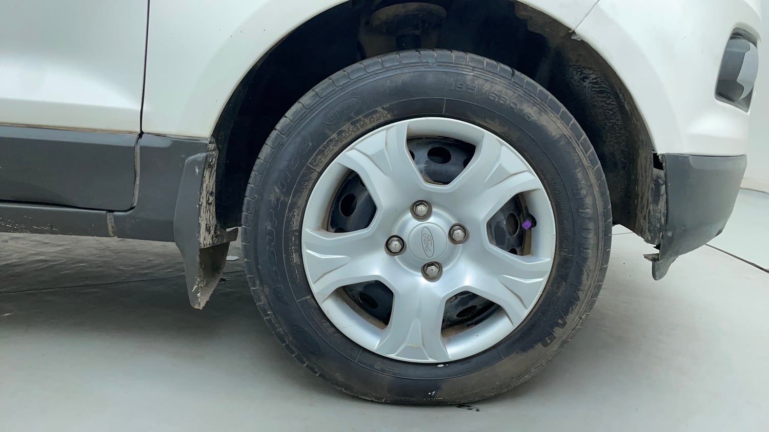 Used 2014 Ford EcoSport Trend 1.5 TDCi Diesel Manual tyres RIGHT FRONT TYRE RIM VIEW