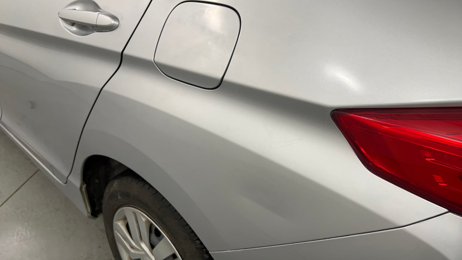 Used 2014 Honda City SV Petrol Manual dents MINOR SCRATCH