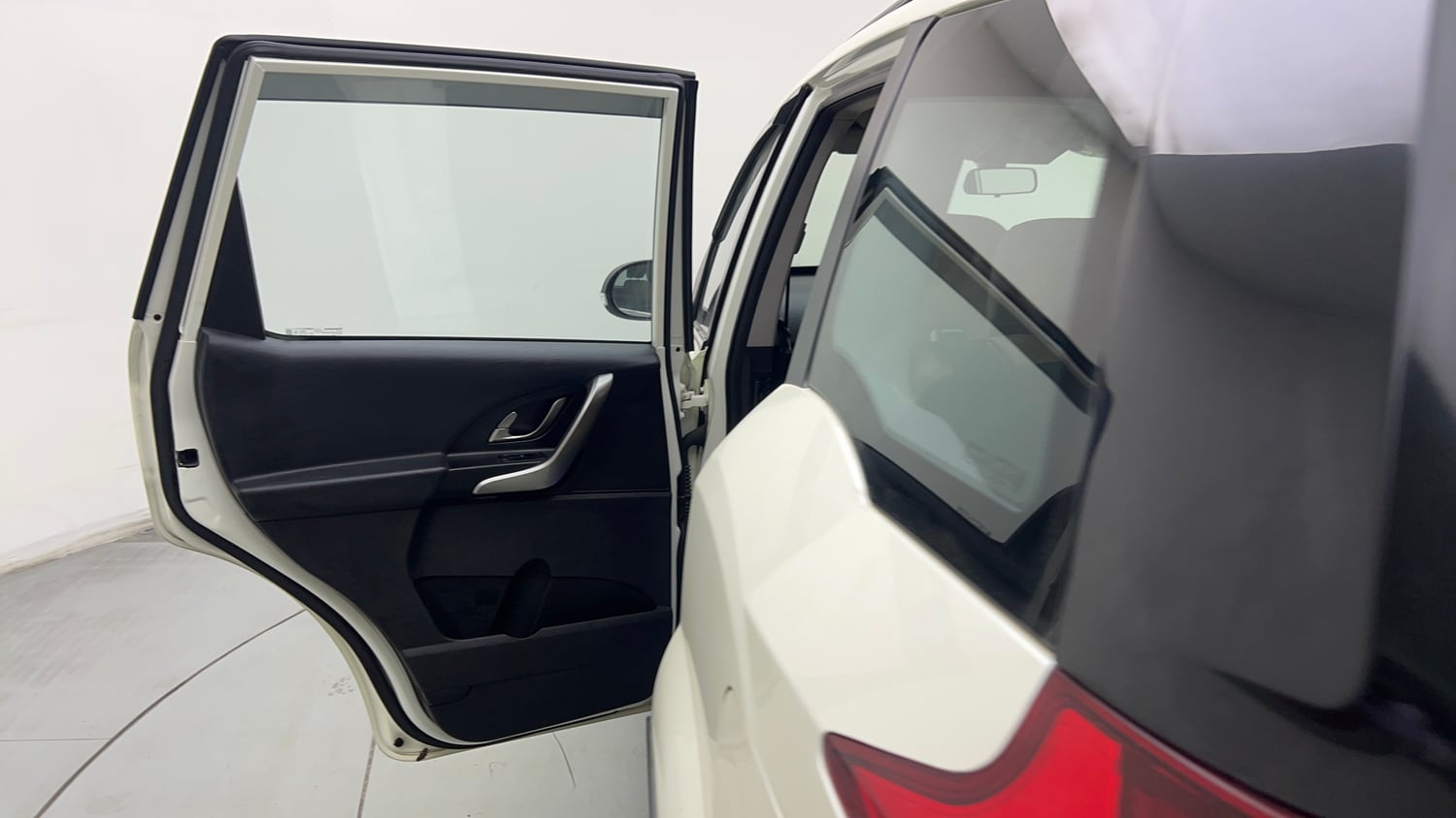 Used 2021 Mahindra XUV500 W7 Diesel Manual interior LEFT REAR DOOR OPEN VIEW