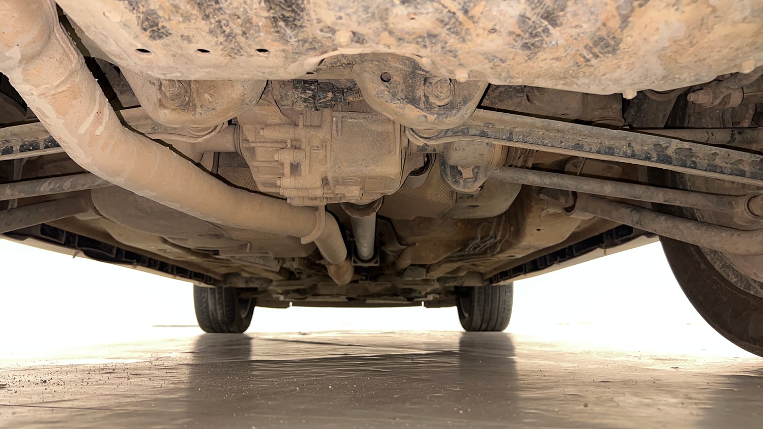 Used 2022 Jeep Compass Model S (O) Diesel 4x4 AT Diesel Automatic extra REAR UNDERBODY VIEW (TAKEN FROM REAR)