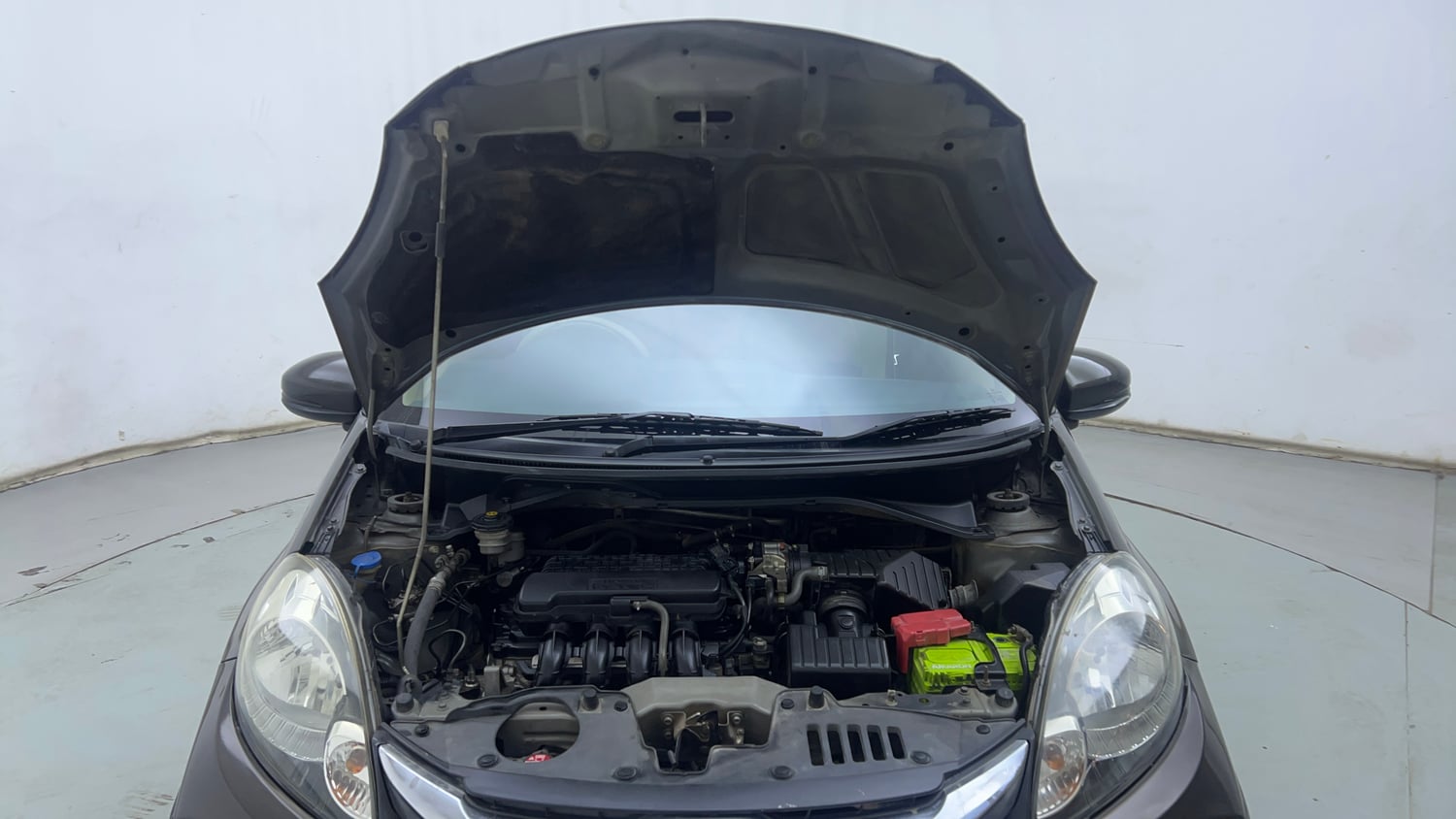 Used 2017 Honda Amaze 1.2 S i-VTEC Petrol Manual engine ENGINE & BONNET OPEN FRONT VIEW