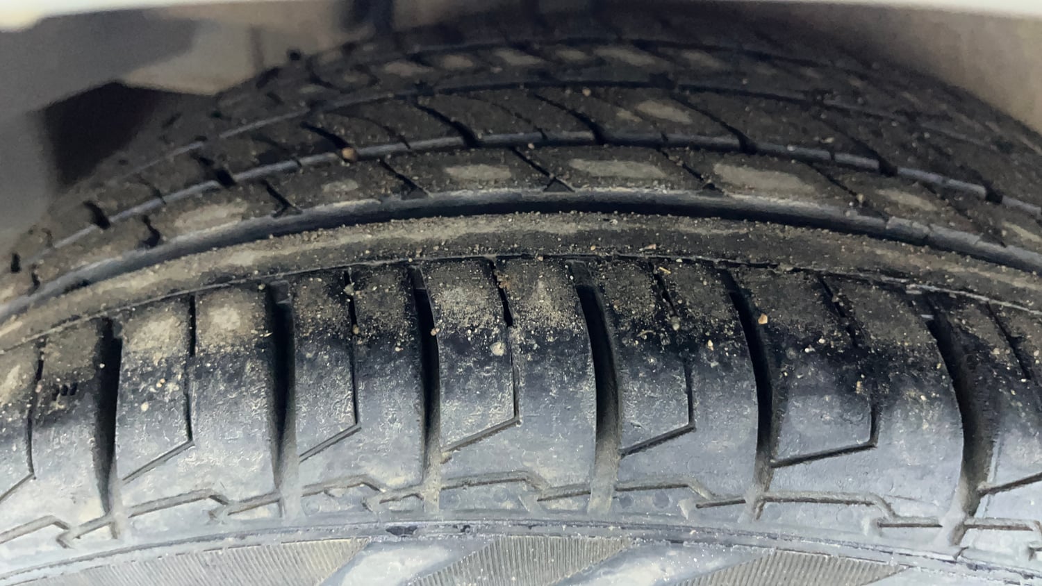 Used 2018 Maruti Suzuki Ciaz Alpha 1.4 AT Petrol Automatic tyres RIGHT REAR TYRE TREAD VIEW