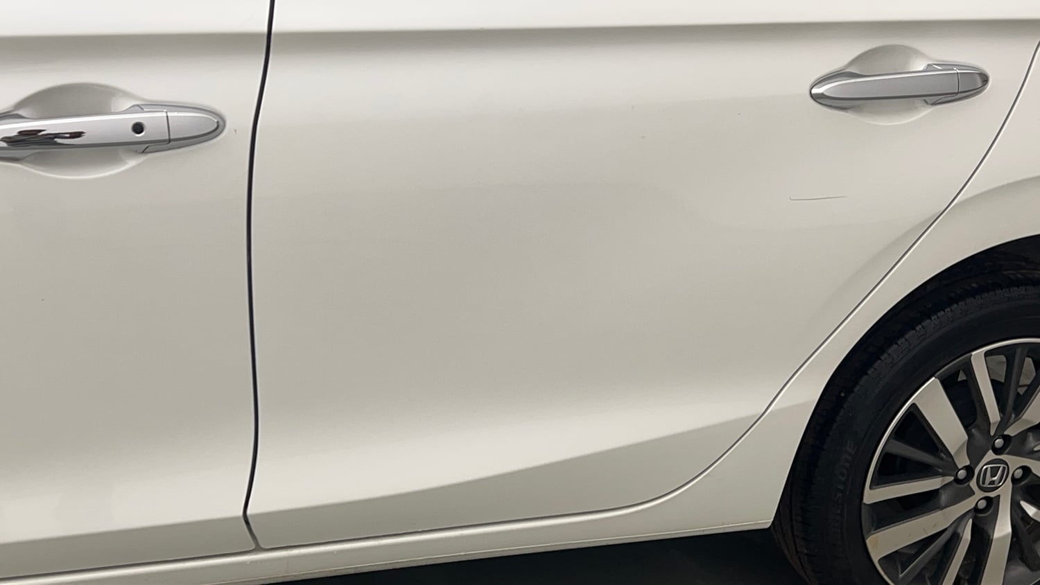 Used 2023 Honda City ZX Petrol Petrol Manual dents MINOR SCRATCH