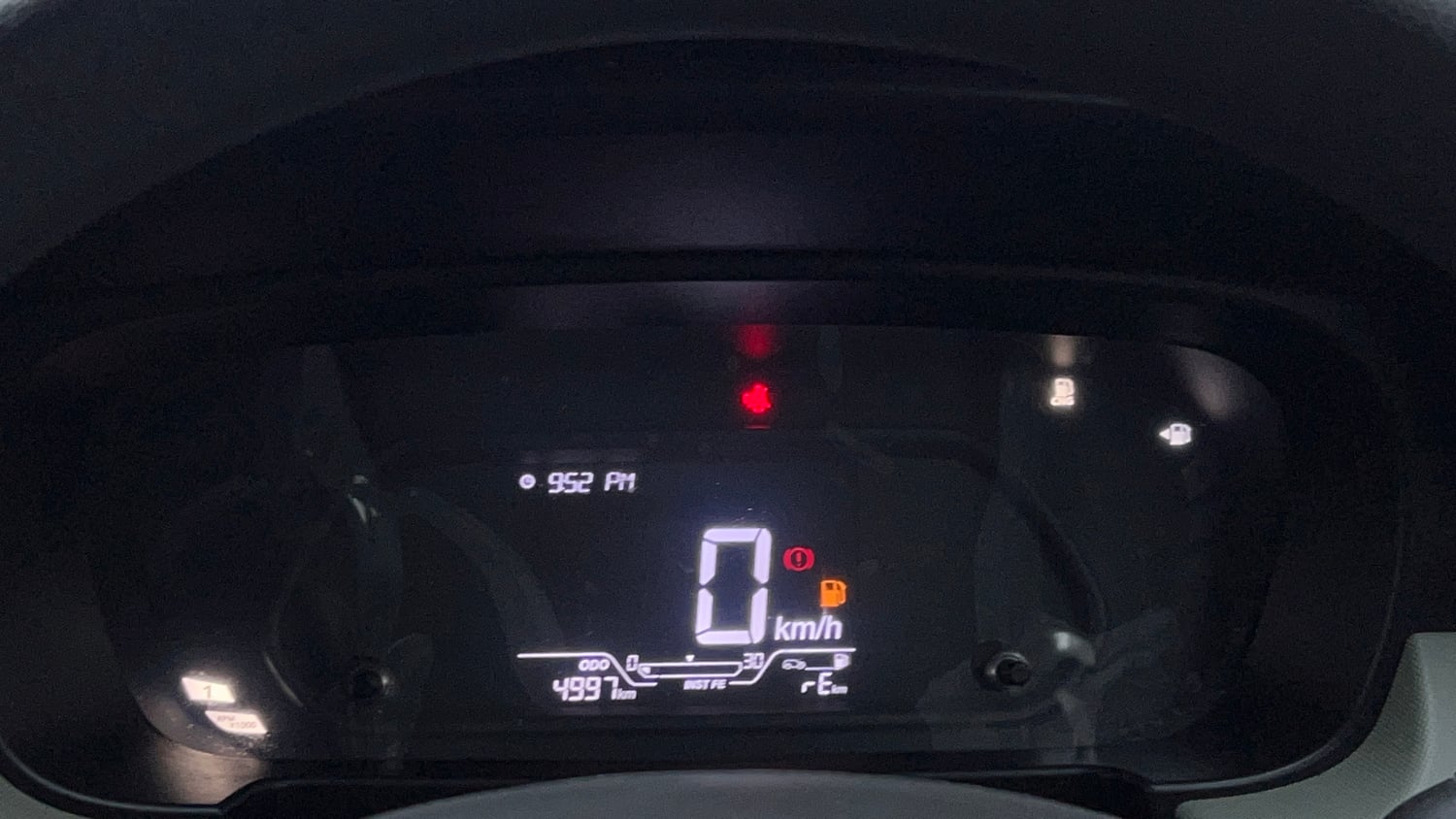 Used 2024 Tata Punch Adventure Rhythm iCNG Cng Manual interior CLUSTERMETER VIEW