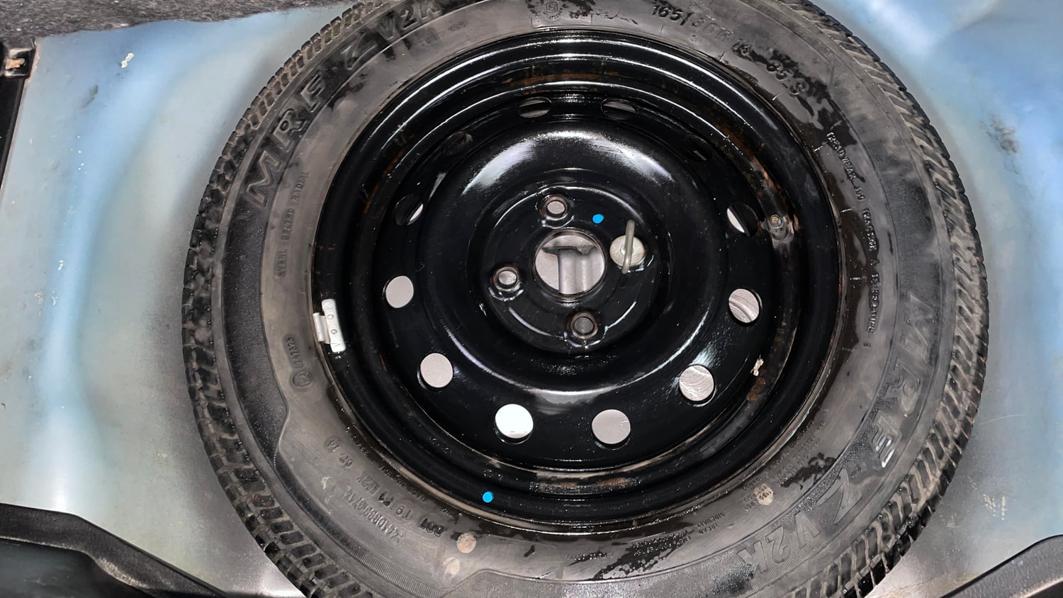 Used 2014 Maruti Suzuki Swift VXi Petrol Manual tyres SPARE TYRE VIEW