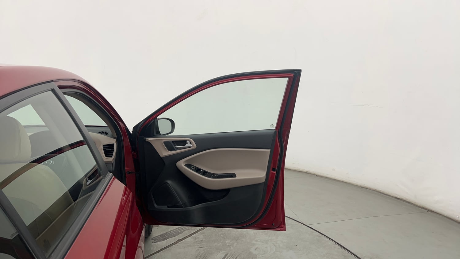 Used 2019 Hyundai Elite i20 Magna Plus 1.2 Petrol Manual interior RIGHT FRONT DOOR OPEN VIEW