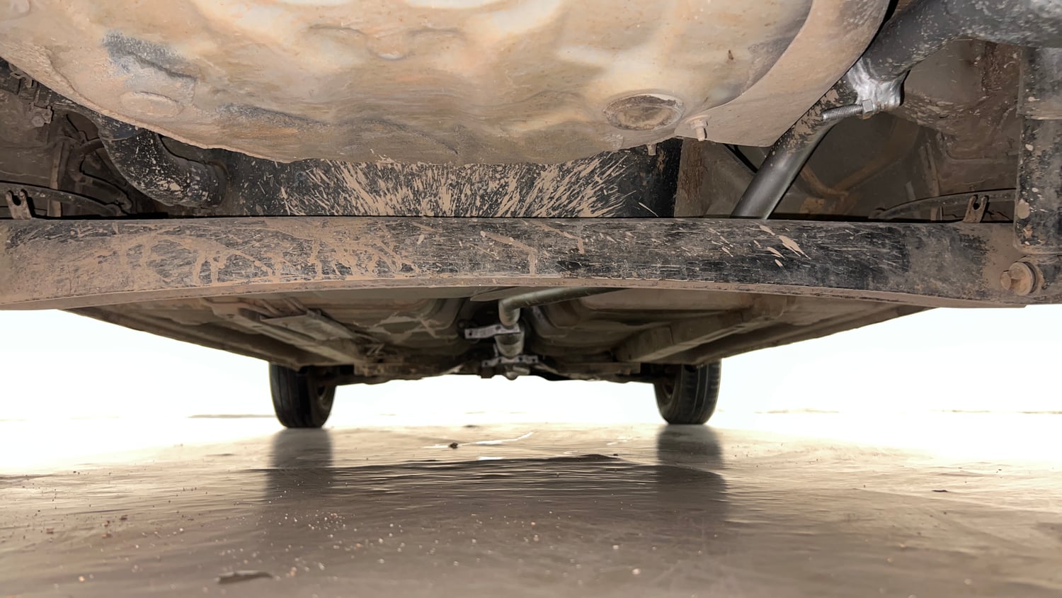 Used 2014 Hyundai i10 Magna 1.1 iRDE2 Petrol Manual extra REAR UNDERBODY VIEW (TAKEN FROM REAR)