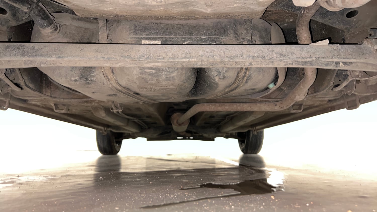 Used 2015 Maruti Suzuki Celerio VXi AMT Petrol Automatic extra REAR UNDERBODY VIEW (TAKEN FROM REAR)