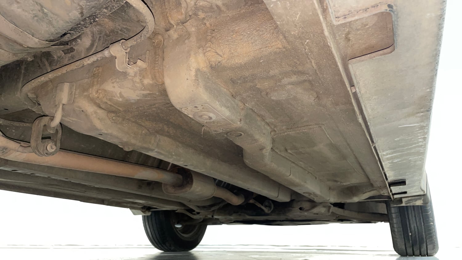 Used 2018 Hyundai Creta E Plus 1.6 Petrol Petrol Manual extra REAR RIGHT UNDERBODY VIEW