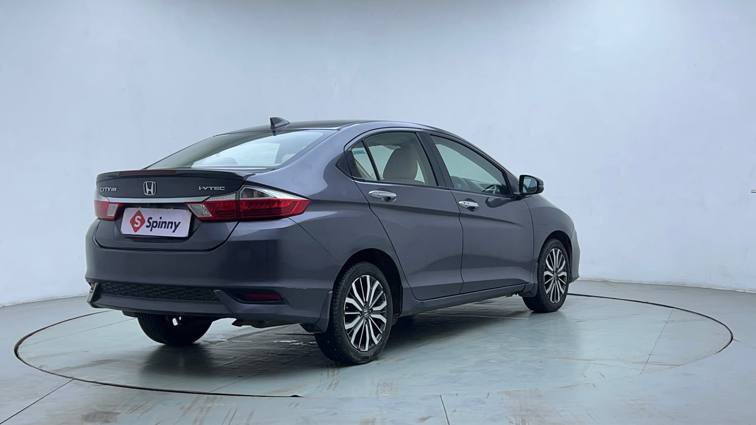 Used 2018 Honda City ZX CVT Petrol Petrol Automatic exterior RIGHT REAR CORNER VIEW