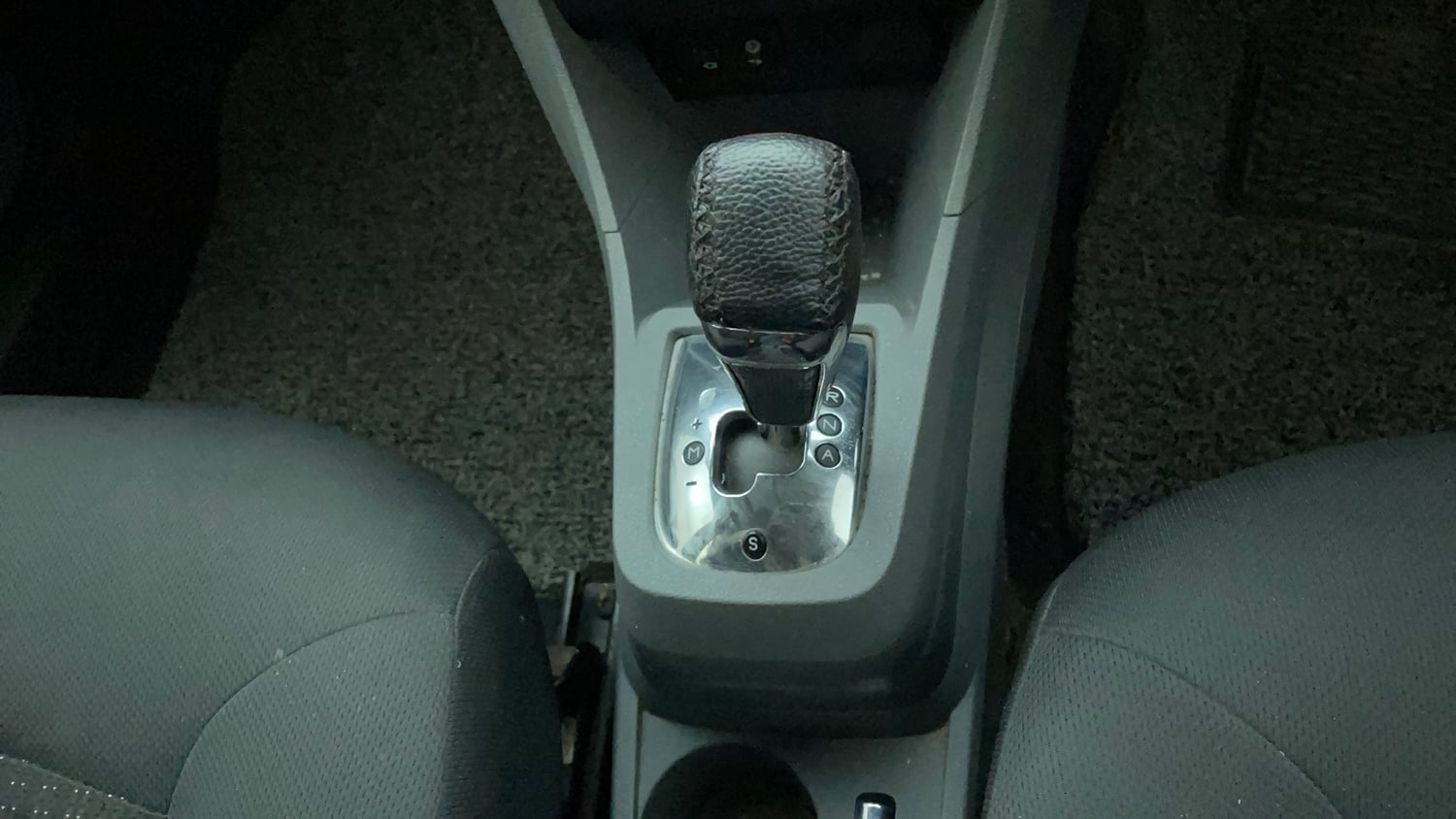 Used 2020 Tata Tigor Revotron XZA Petrol Automatic interior GEAR  KNOB VIEW