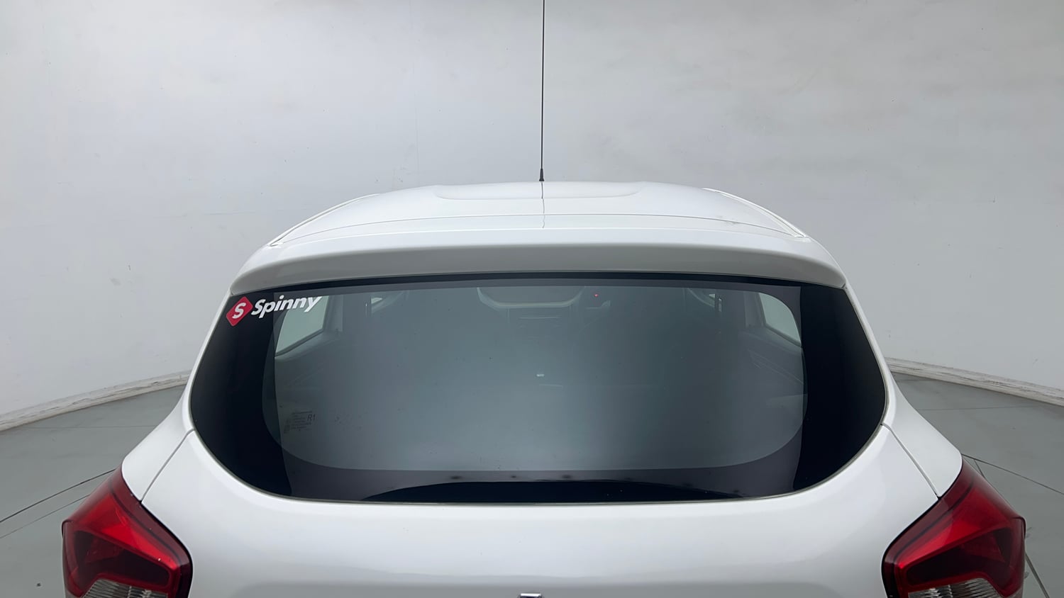 Used 2018 Renault Kwid RXL Petrol Manual exterior BACK WINDSHIELD VIEW