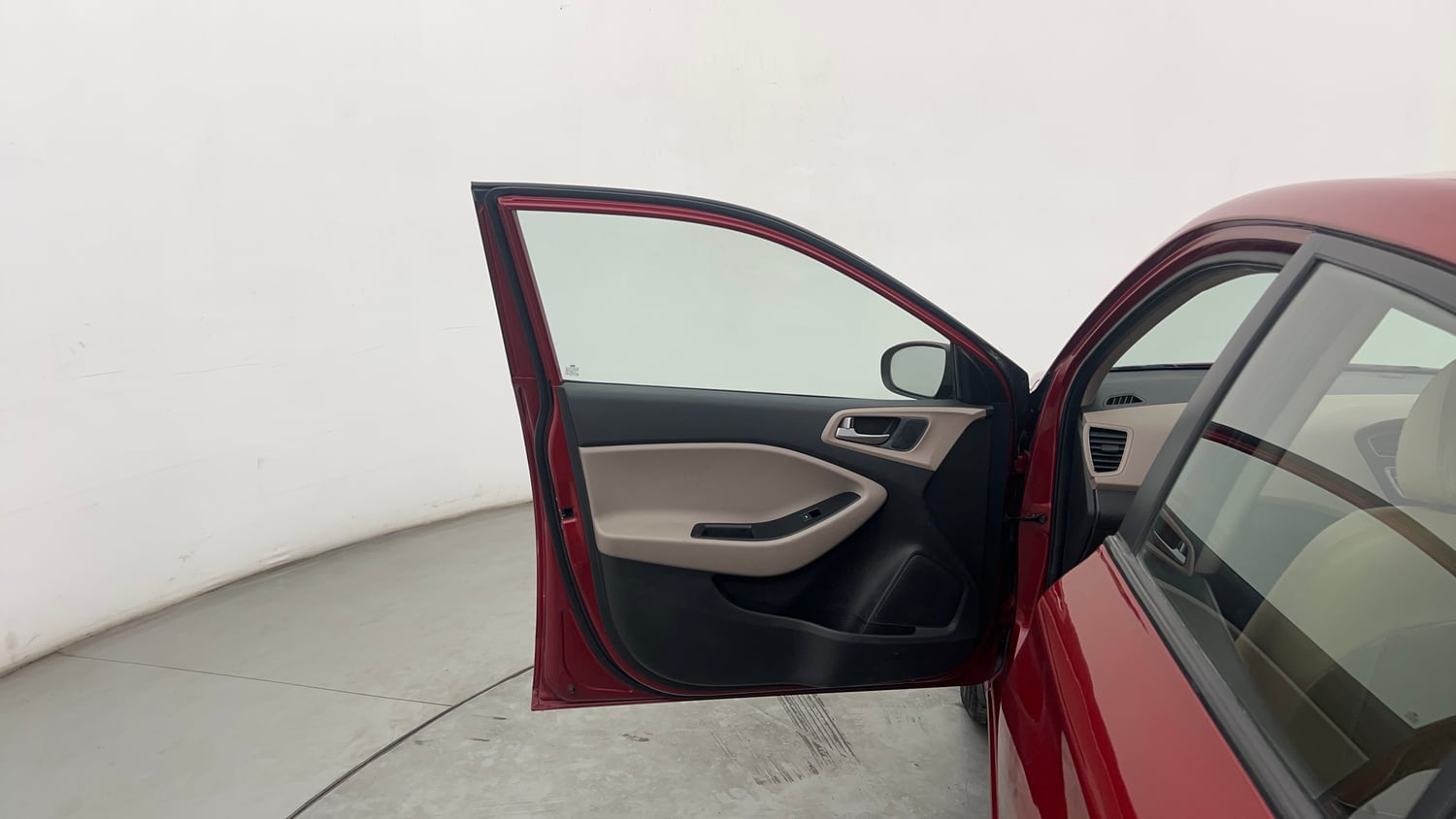 Used 2019 Hyundai Elite i20 Magna Plus 1.2 Petrol Manual interior LEFT FRONT DOOR OPEN VIEW