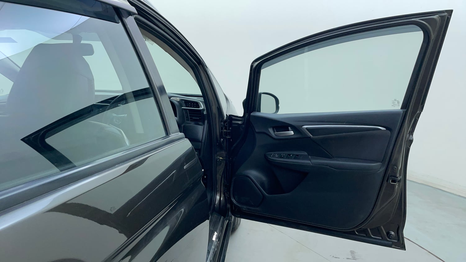 Used 2021 Honda WR-V VX MT Petrol Petrol Manual interior RIGHT FRONT DOOR OPEN VIEW
