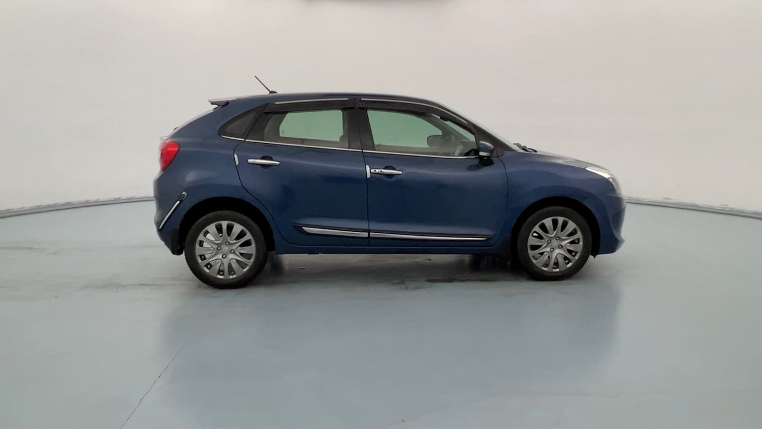Used 2018 Maruti Suzuki Baleno Alpha 1.2 AT Petrol Automatic exterior RIGHT SIDE VIEW