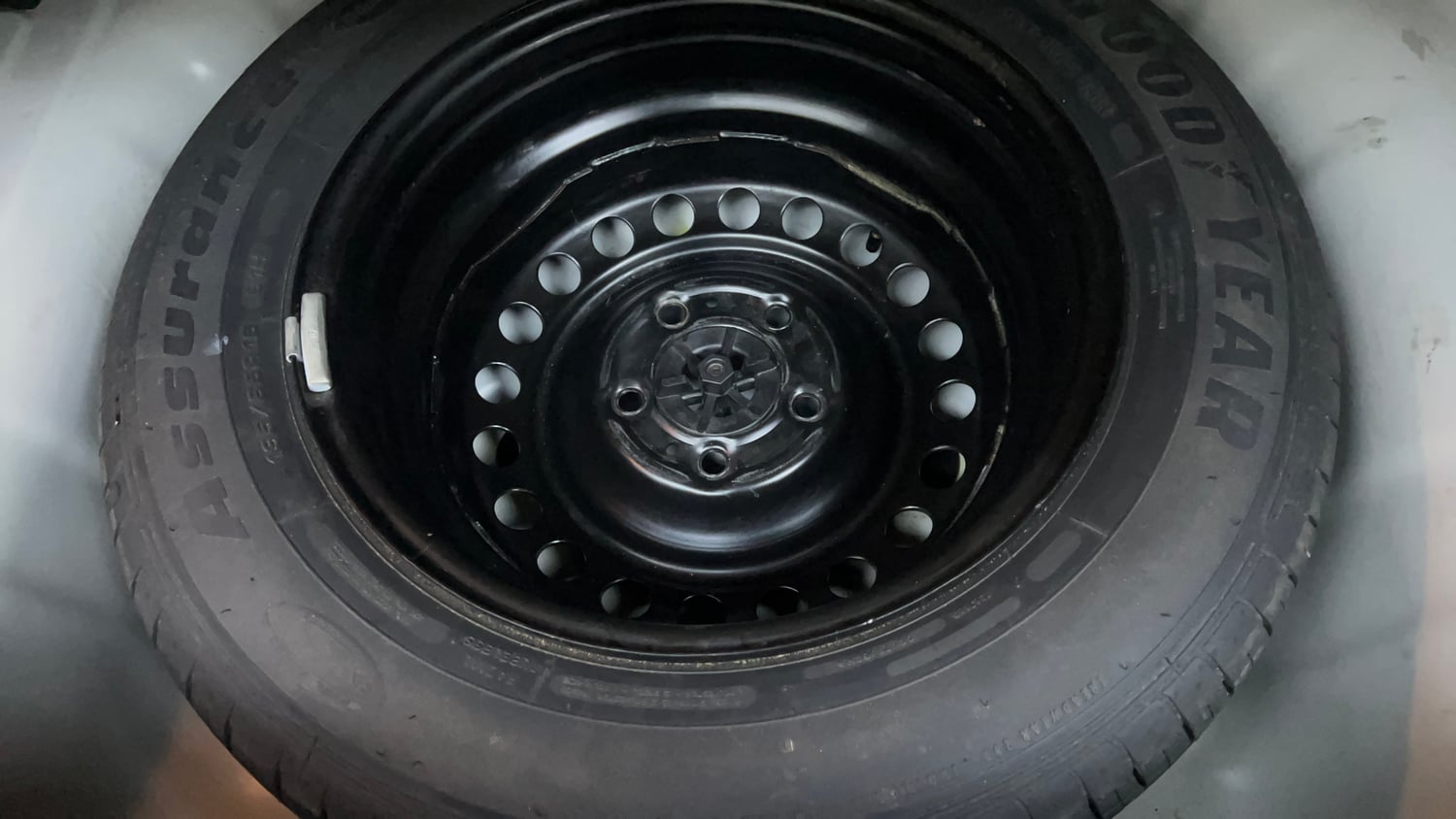 Used 2021 Kia Sonet HTX 1.5 Diesel Manual tyres SPARE TYRE VIEW