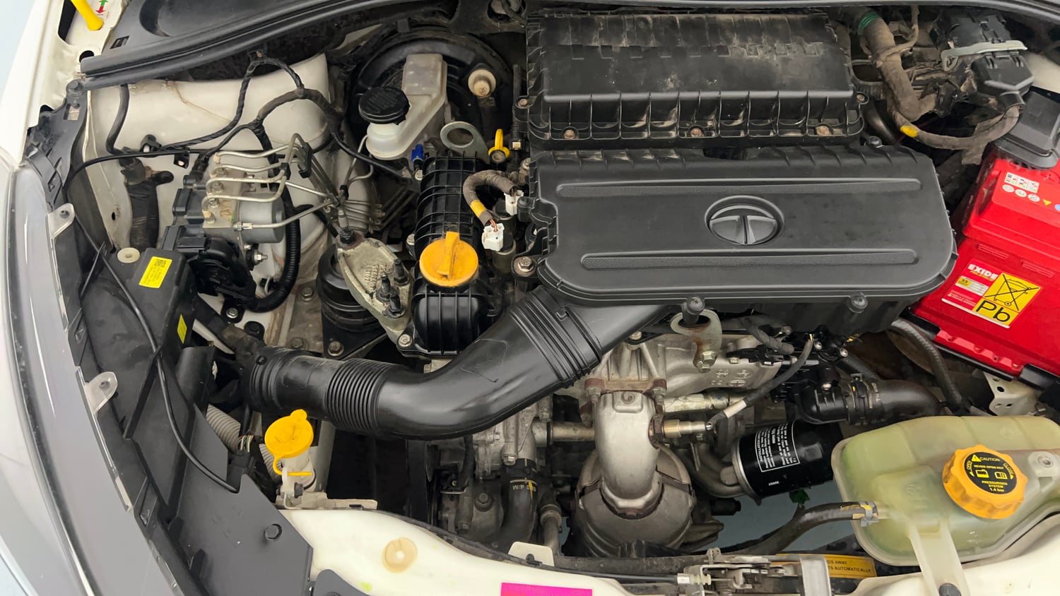 Used 2021 Tata Tiago XT Petrol Manual engine ENGINE RIGHT SIDE VIEW