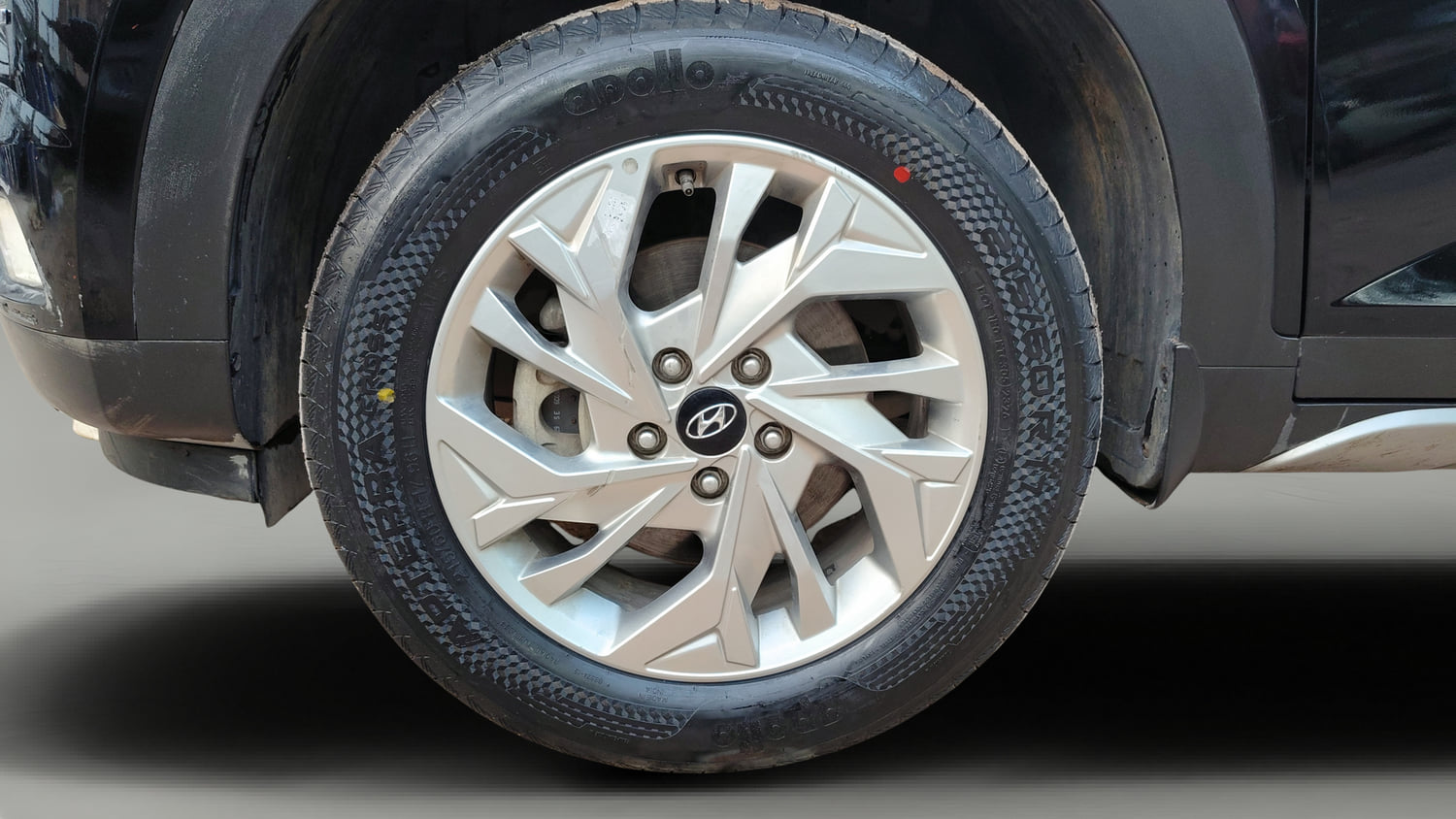 Used 2022 Hyundai Creta SX 1.5 Petrol Petrol Manual tyres LEFT FRONT TYRE RIM VIEW