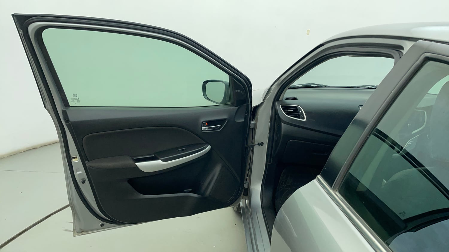 Used 2018 Maruti Suzuki Baleno Zeta 1.2 Petrol Manual interior LEFT FRONT DOOR OPEN VIEW