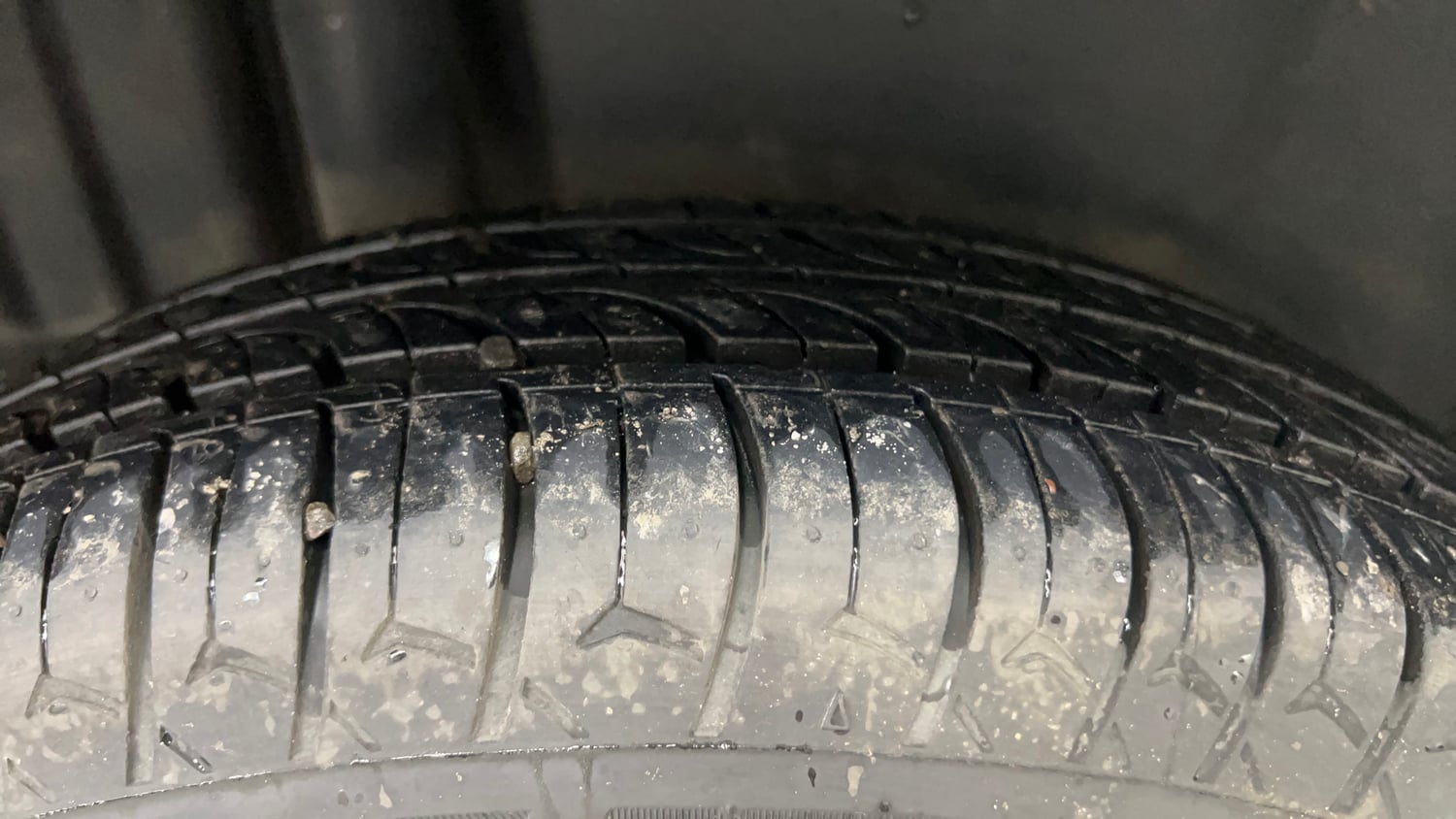 Used 2016 Maruti Suzuki Swift Dzire VXI Petrol Manual tyres RIGHT REAR TYRE TREAD VIEW