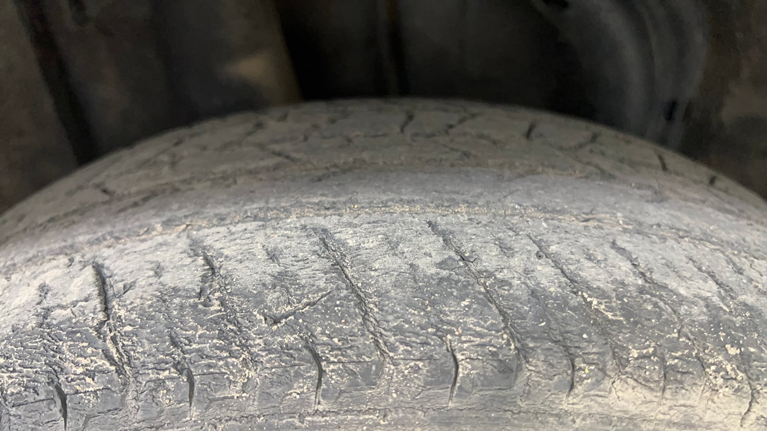 Used 2021 Renault Kiger RXZ AMT Petrol Automatic tyres RIGHT REAR TYRE TREAD VIEW