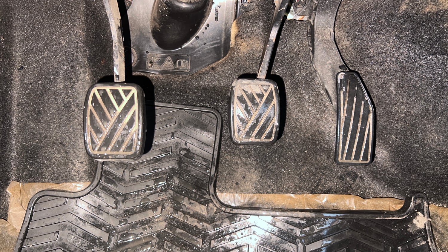 Used 2019 Maruti Suzuki Ignis Zeta 1.2 MT Petrol Manual interior PEDALS VIEW