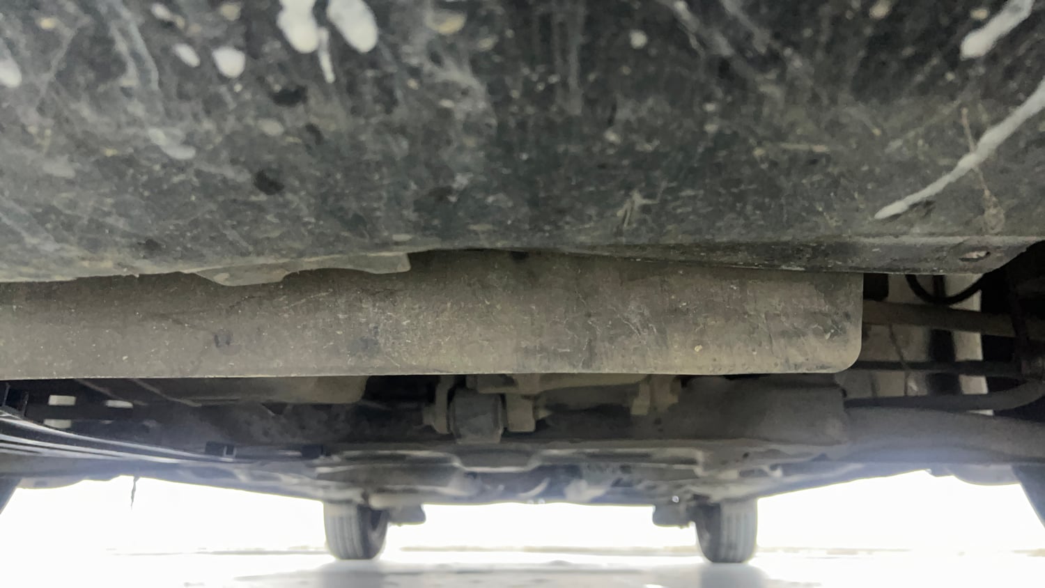 Used 2017 Honda Amaze 1.2 S i-VTEC Petrol Manual extra FRONT LEFT UNDERBODY VIEW