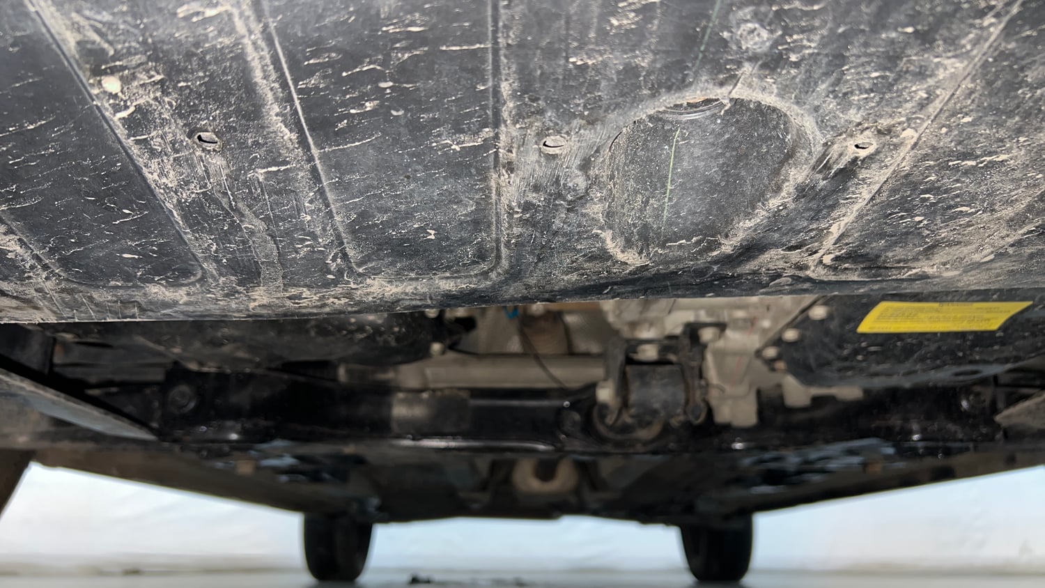 Used 2022 Hyundai i20 Sportz 1.2 IVT Petrol Automatic extra FRONT LEFT UNDERBODY VIEW