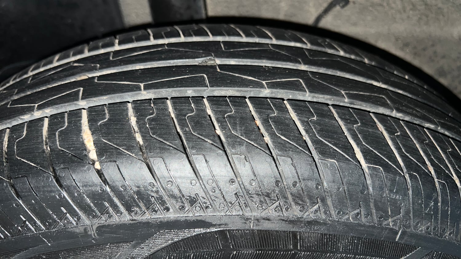 Used 2024 Tata Punch Adventure Rhythm iCNG Cng Manual tyres RIGHT REAR TYRE TREAD VIEW