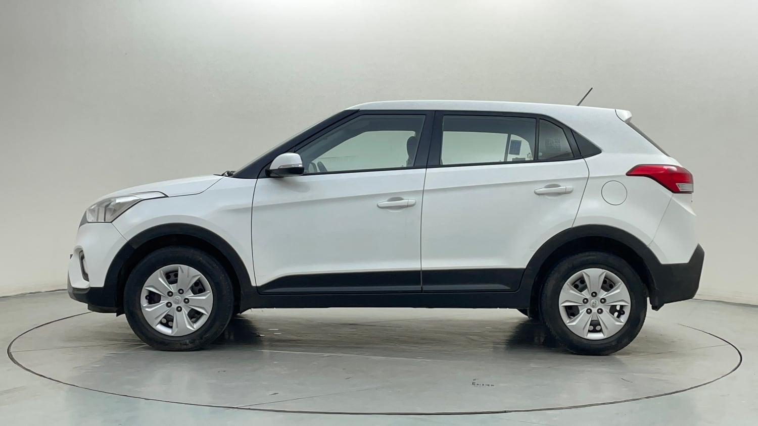 Used 2018 Hyundai Creta E Plus 1.6 Petrol Petrol Manual exterior LEFT SIDE VIEW