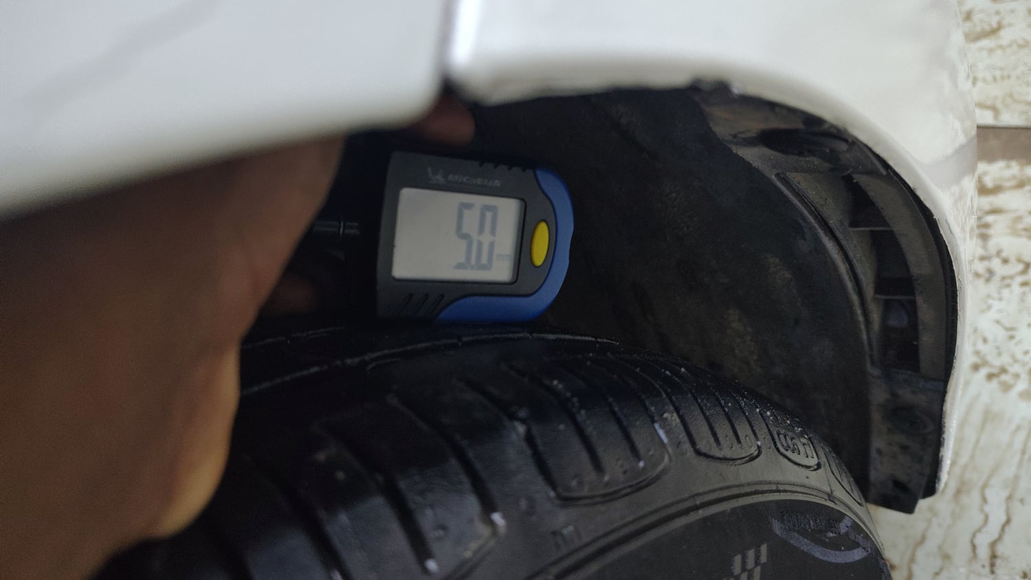 Used 2020 Hyundai Grand i10 Sportz 1.2 Kappa VTVT Petrol Manual tyres RIGHT FRONT TYRE TREAD VIEW