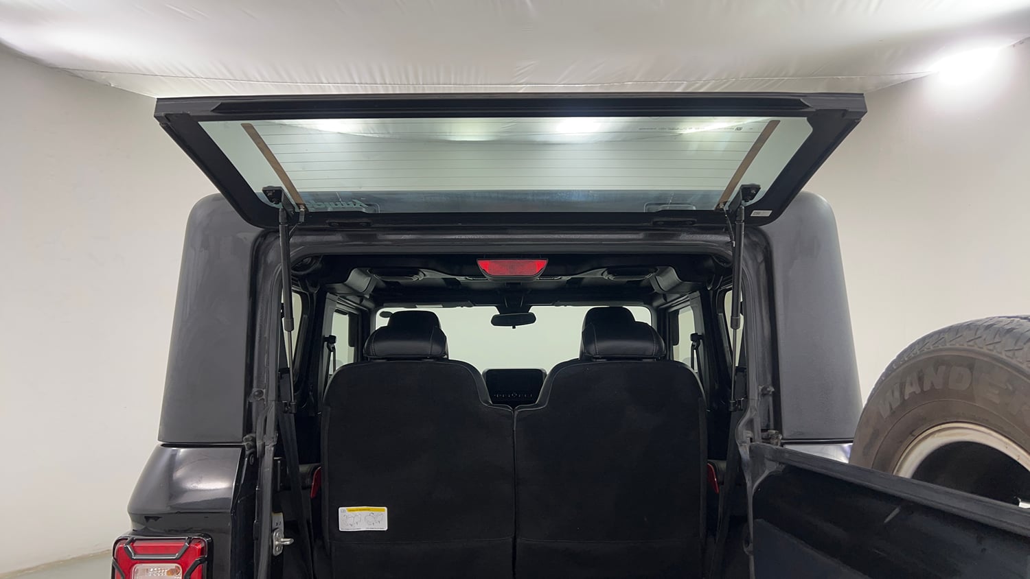 Used 2022 mahindra Thar LX Hard Top Petrol MT 4WD Petrol Manual interior DICKY DOOR OPEN VIEW