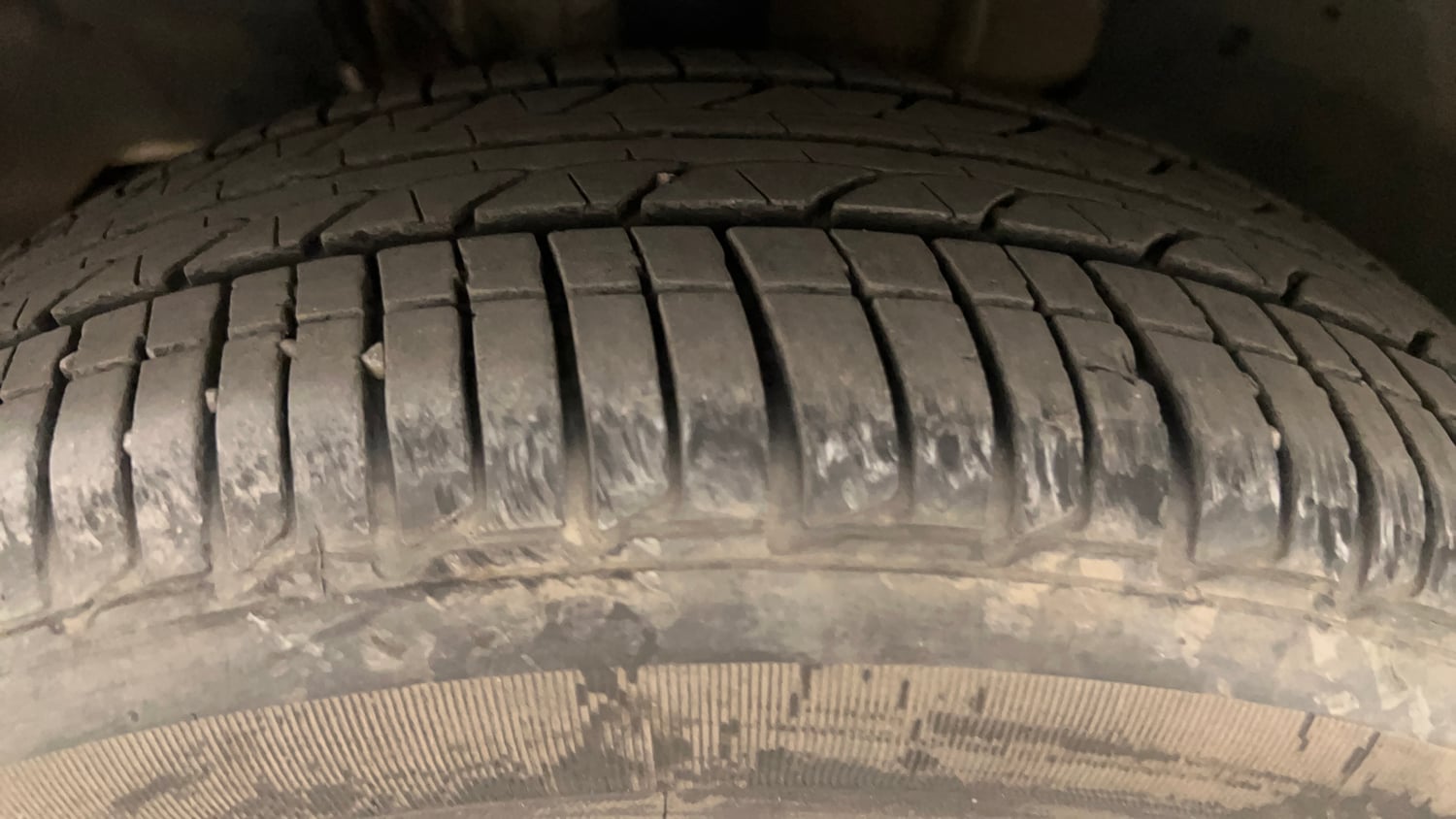 Used 2024 Tata Tigor XZ Plus Petrol Manual tyres LEFT FRONT TYRE TREAD VIEW