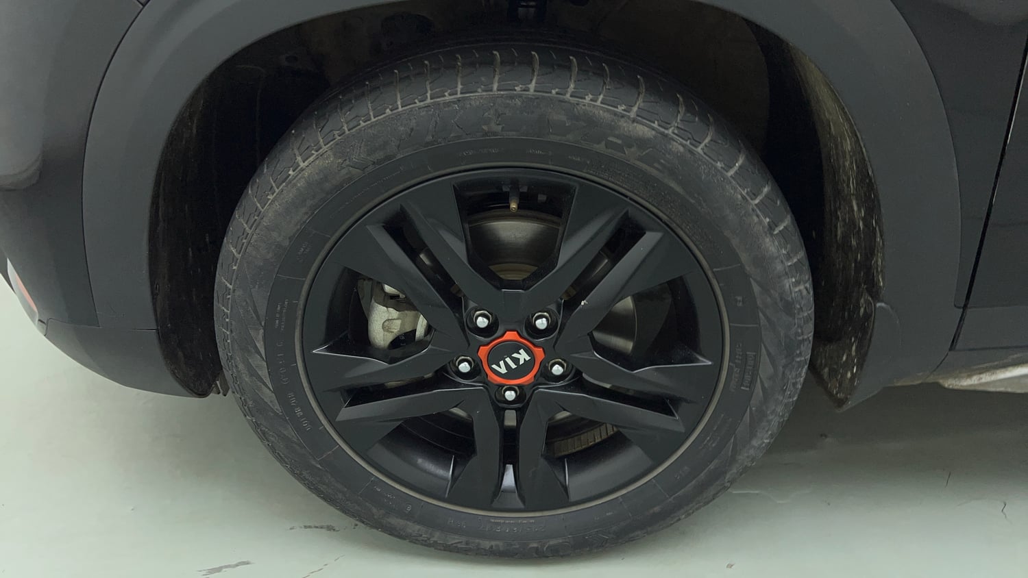 Used 2021 Kia Seltos Anniversary Edition 1.5 Petrol Manual tyres LEFT FRONT TYRE RIM VIEW
