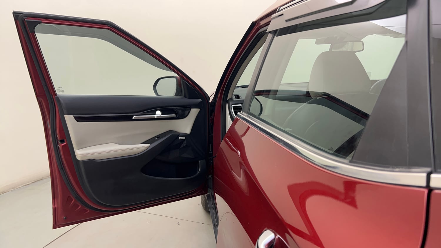 Used 2019 kia Seltos GTX Plus DCT 1.4 Petrol Automatic interior LEFT FRONT DOOR OPEN VIEW