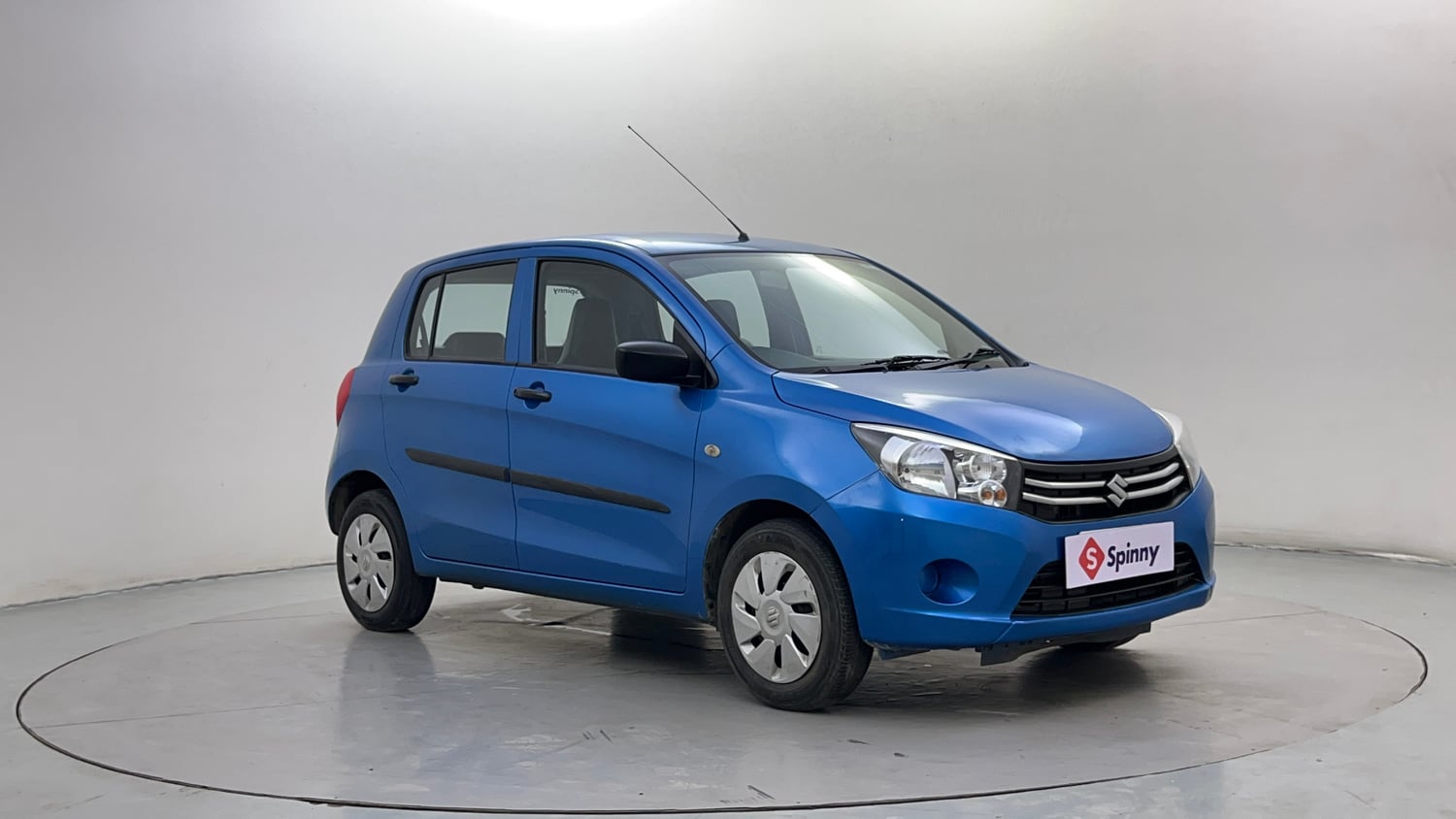 Used 2015 Maruti Suzuki Celerio VXi AMT Petrol Automatic exterior RIGHT FRONT CORNER VIEW