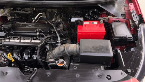 Used 2017 Hyundai Elite i20 Asta 1.2 Dual Tone Petrol Manual engine ENGINE LEFT SIDE VIEW