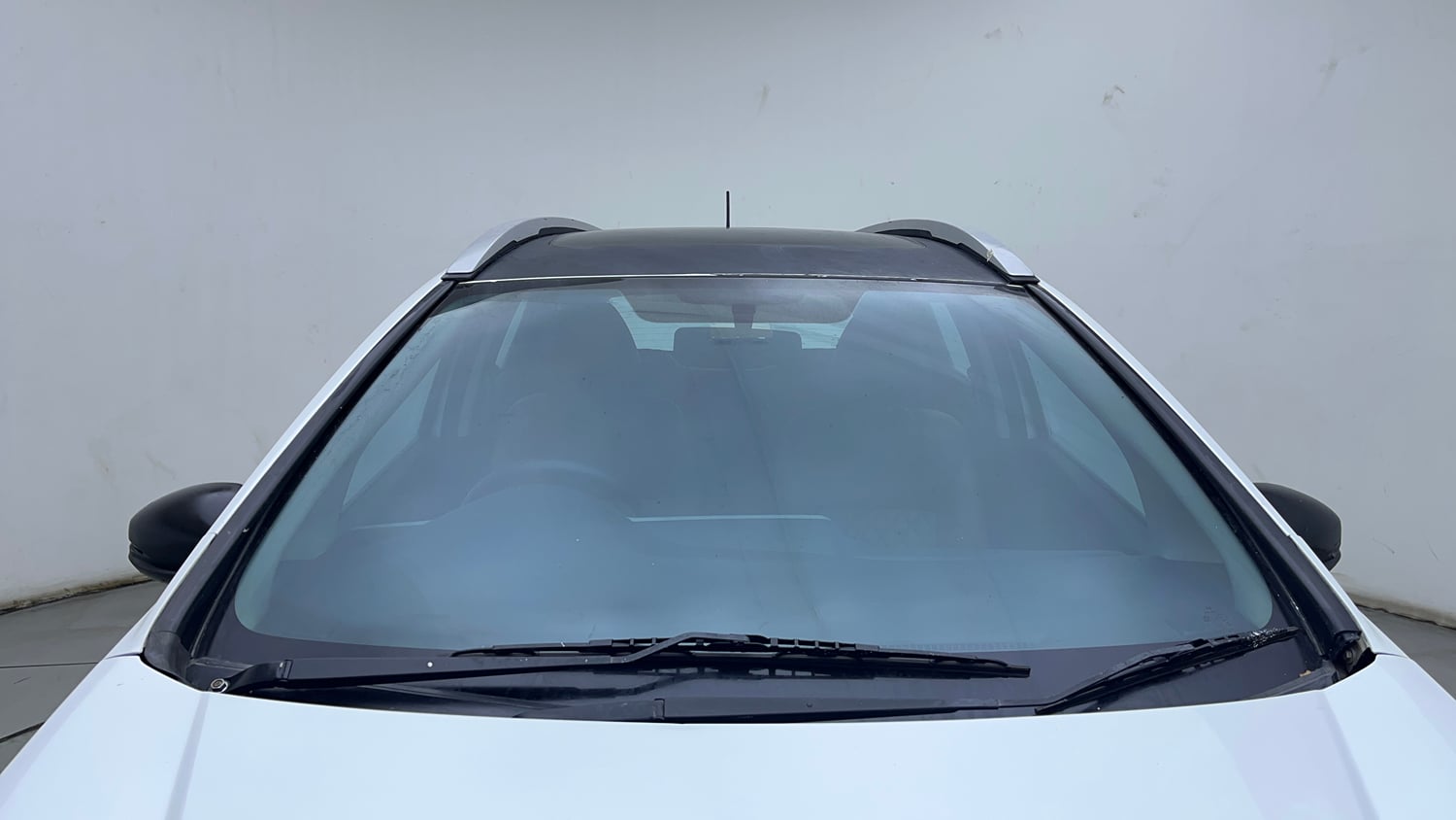 Used 2018 Honda WR-V VX MT Diesel Diesel Manual exterior FRONT WINDSHIELD VIEW