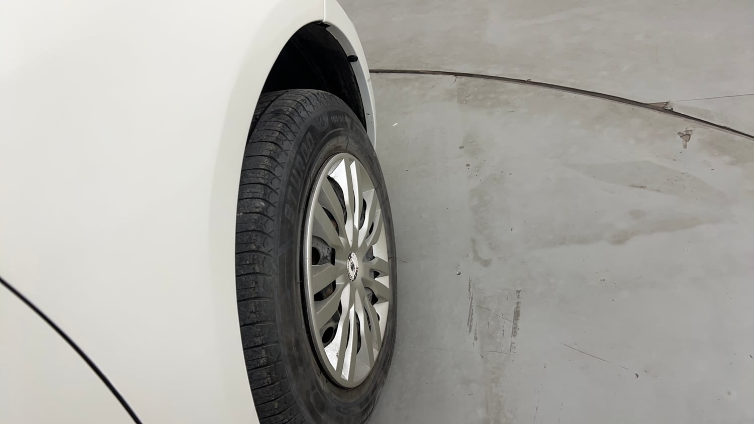 Used 2014 Maruti Suzuki Swift VXi Petrol Manual dents MINOR SCRATCH