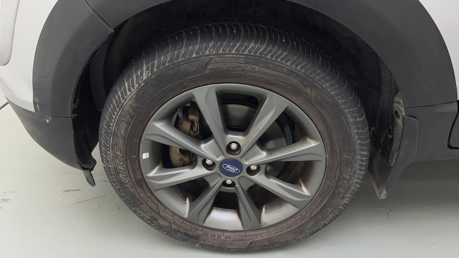 Used 2020 Ford EcoSport Titanium 1.5L Ti-VCT Petrol Manual tyres LEFT FRONT TYRE RIM VIEW