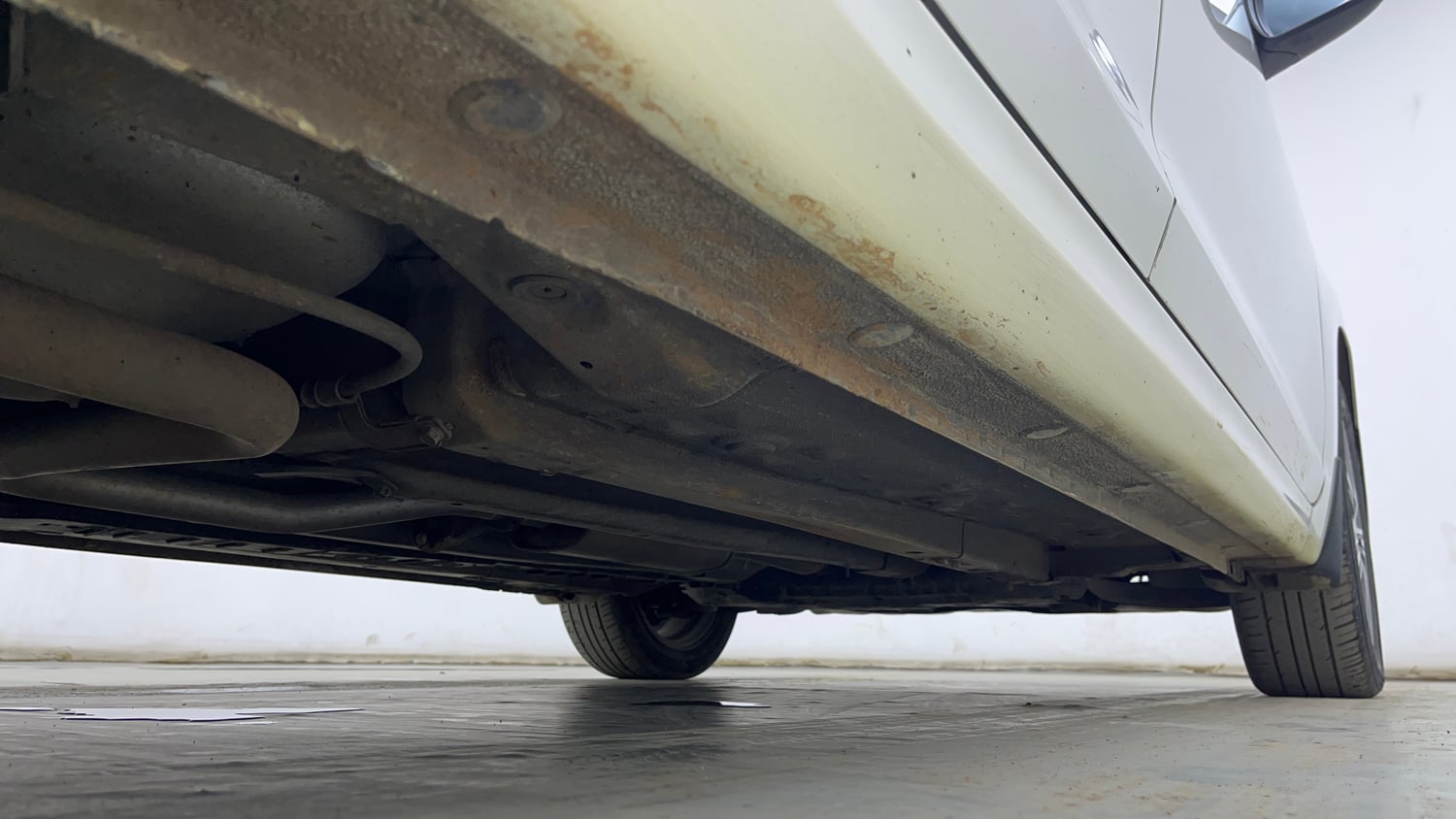 Used 2018 Hyundai Verna SX (O) 1.6 VTVT AT Petrol Automatic extra REAR RIGHT UNDERBODY VIEW