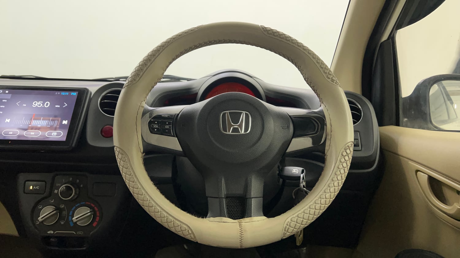 Used 2014 Honda Amaze 1.2 S i-VTEC Petrol Manual interior STEERING VIEW